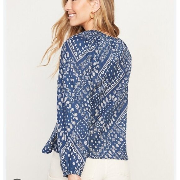 Old Navy Bandana Print Smocked Shoulder Poet Blouse XL Blue Boho Coastal Cowgirl - Picture 3 of 10